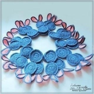 Вяжем крючком детский плед с зайчиками