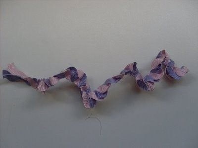 Цветочки из волнистой тесьмы