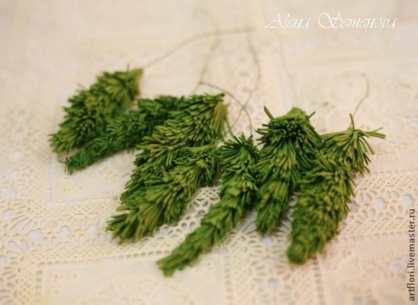 Новогодний венок с красным цветком: часть 1