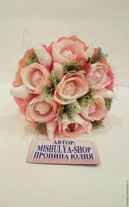 ​Легко и быстро собираем букет с конфетами