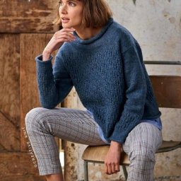 Уютный свитер спицами