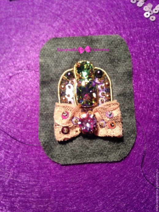 Создаём романтичные серёжки: часть 3