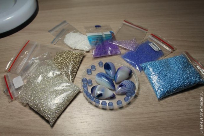 ​Вышиваем шикарное колье "Зазеркалье": часть 1