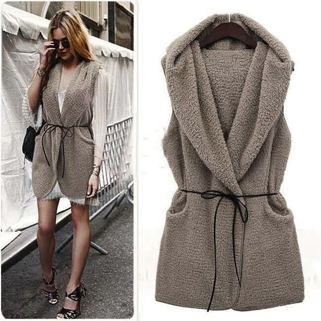 Жилет с капюшоном