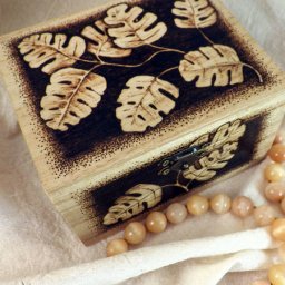 Декорируем шкатулку в технике выжигания по дереву