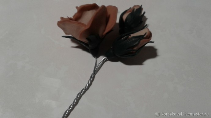 ​Создаем брошь "Букет двухцветных роз": часть 4