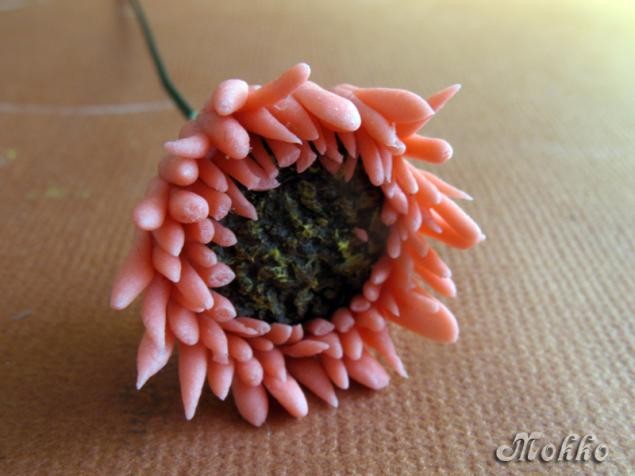 Лепка цветка герберы из полимерной глины: часть 1