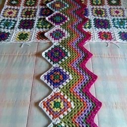 Шикарное сочетание мотивов и узора "зигзаг"