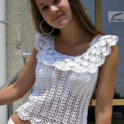 ​Белый ажурный топик