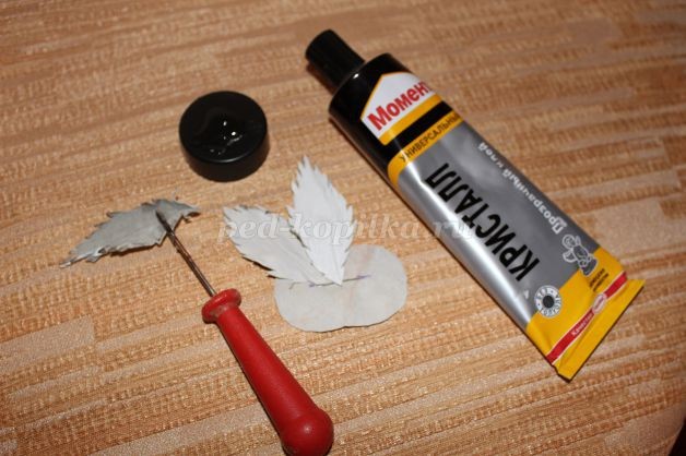 Брошь из обрезков натуральной кожи: мастер-класс, часть 4