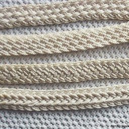 ​Плетение сложной косички