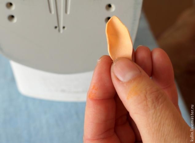 Мастер-класс: украшение "Фантазия из фоамирана": часть 2