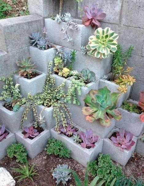 Применение бетонных блоков на даче