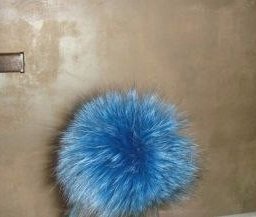 ​Делаем помпон из меха