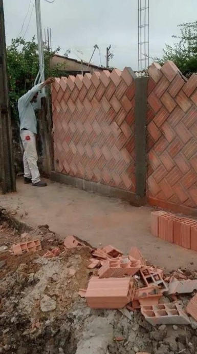 Игра с кирпичом: нестандартные варианты кладки Игра с кирпичом: нестандартные варианты кладки