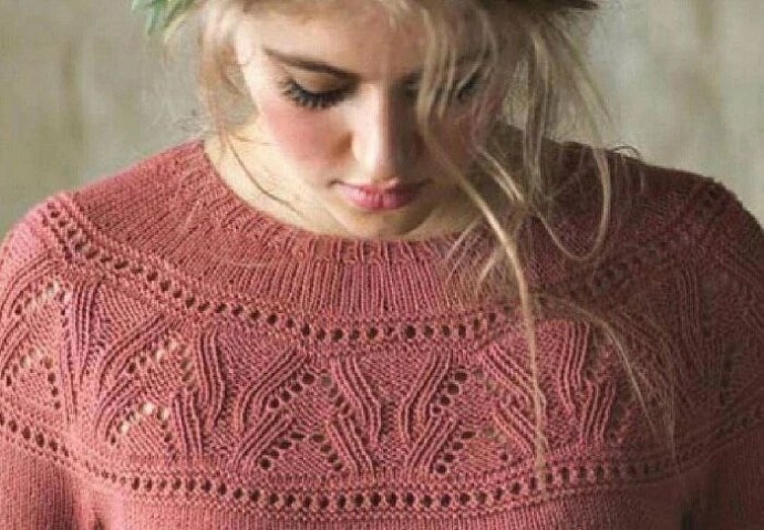 Интересная кокетка спицами