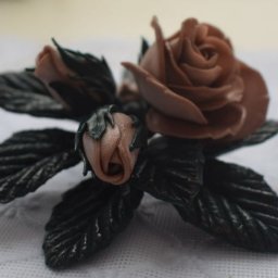 ​Создаем брошь "Букет двухцветных роз": часть 4