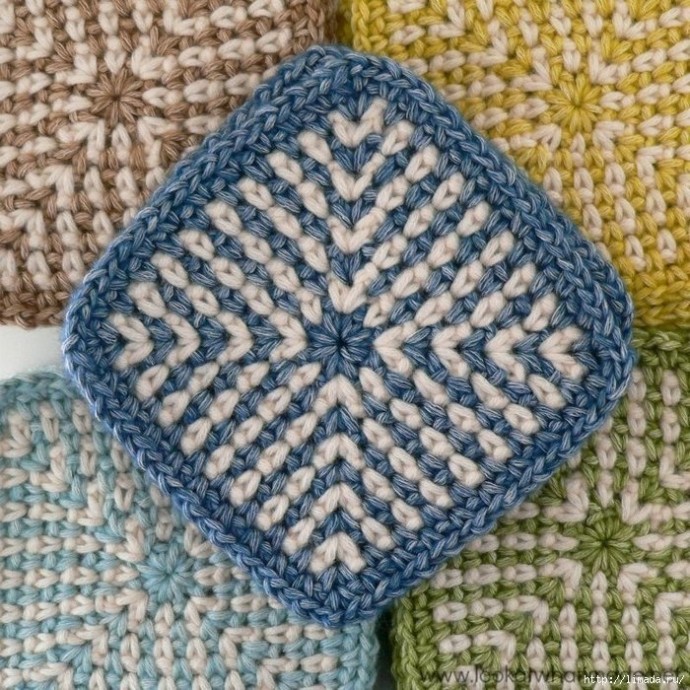Плед из квадратов, связанных крючком Плед из квадратов, связанных крючком