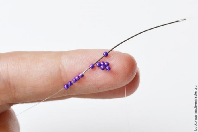 ​Плетем серьги из бисера "Полуночные цветы": часть 1