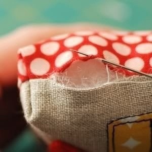 Пошив текстильных домиков-игольниц