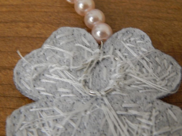 ​Создание броши "Клевер" из бисера: мастер-класс, часть 4