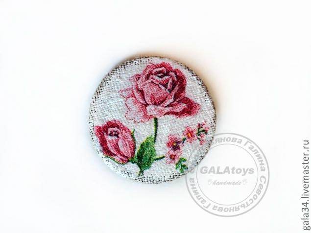 ​Броши из натурального льна и кружева, с элементами декупажа