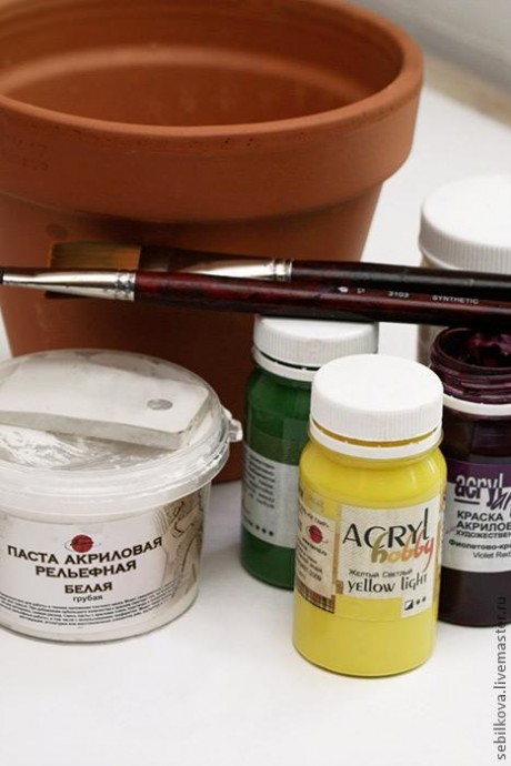 ​Декорируем кашпо акриловой рельефной пастой
