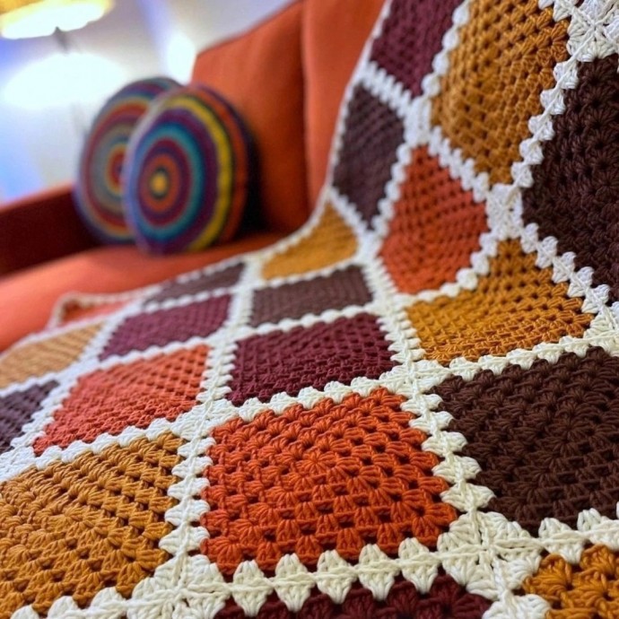 Плед из мотивов крючком