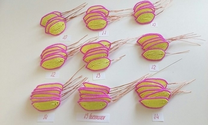 Букет лилий из бисера