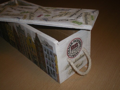 ​Декупаж старой коробки из-под вина: часть 1