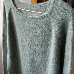 Подробнейшее описание вязания базового джемпера регланом сверху