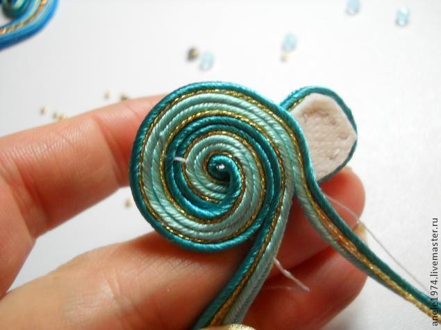 ​Мастер-класс по созданию сутажного кулона "Весенний букетик": часть 2