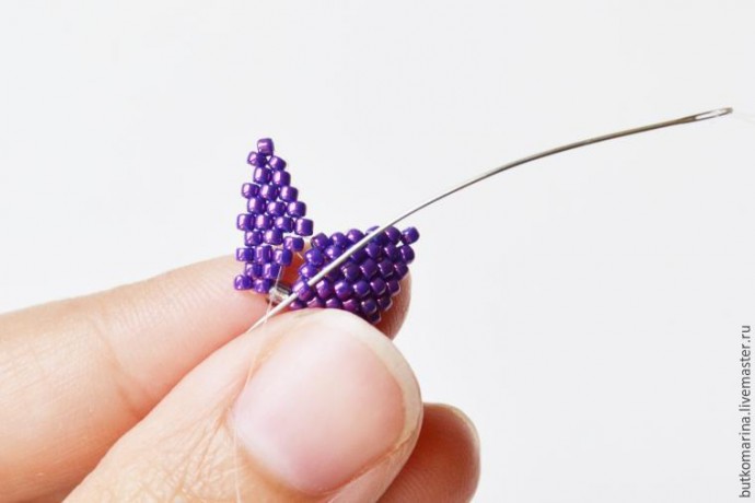 Плетем серьги из бисера "Полуночные цветы": часть 2