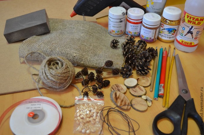 Декор к старому новому году "Полумесяц" Декор к старому новому году "Полумесяц"