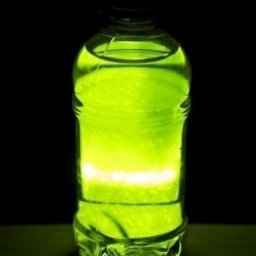 ​Делаем светящуюся жидкость в домашних условиях: часть 2