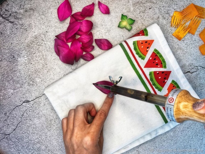 ​Как сделать брошку-пин "Лотос": часть 2