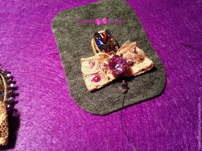 Создаём романтичные серёжки: часть 2