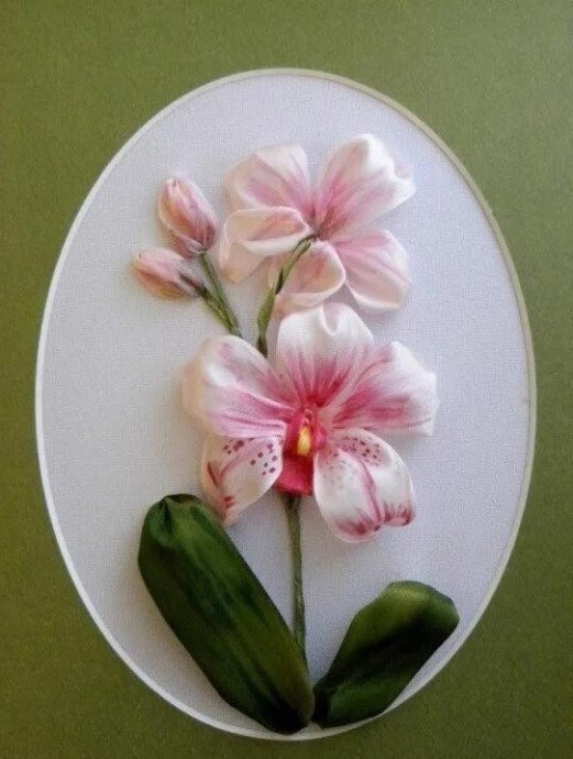 Невероятная вышивка лентами Невероятная вышивка лентами