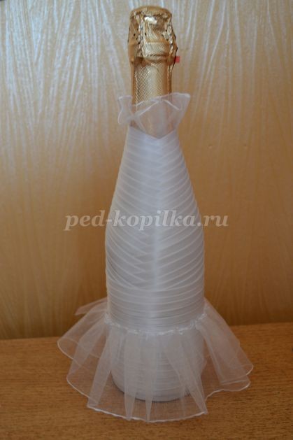 Украшение бутылок шампанского на свадьбу: мастер-класс, часть 2