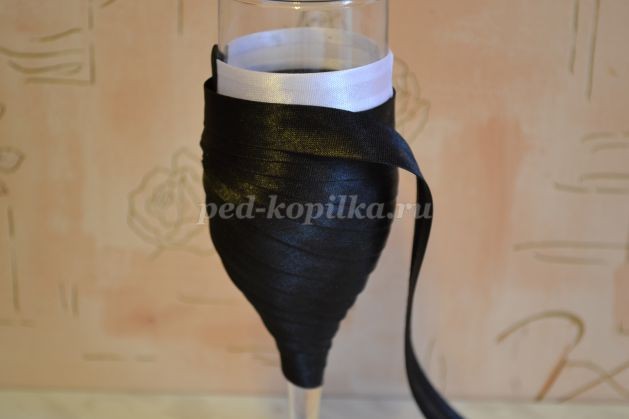 ​Украшение бутылок шампанского на свадьбу: мастер-класс, часть 4