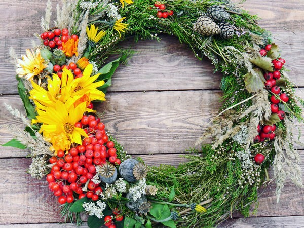 ​Создаем интерьерную композицию "Праздничный веночек": часть 1