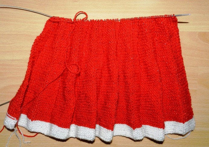 Вяжем на спицах плиссированную юбочку