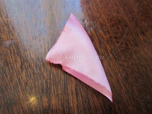 Цветок из атласных лент: мастер-класс, часть 1 Цветок из атласных лент: мастер-класс, часть 1