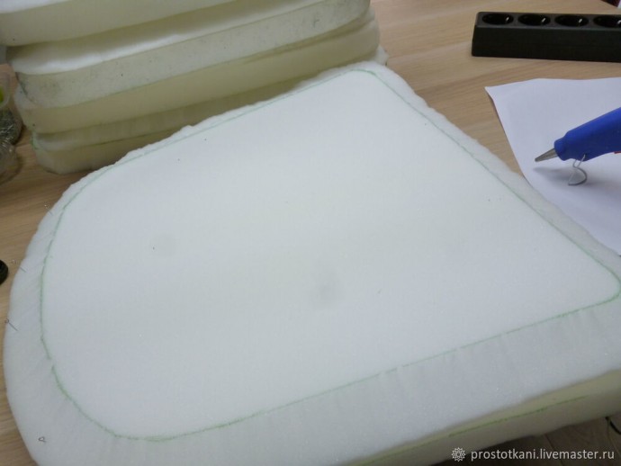 ​Делаем мягкие сидения со съёмными чехлами для стульев: часть 2