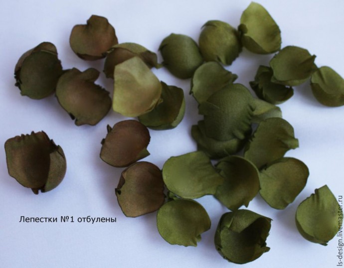 ​Шелковая бутоньерка роз: часть 2