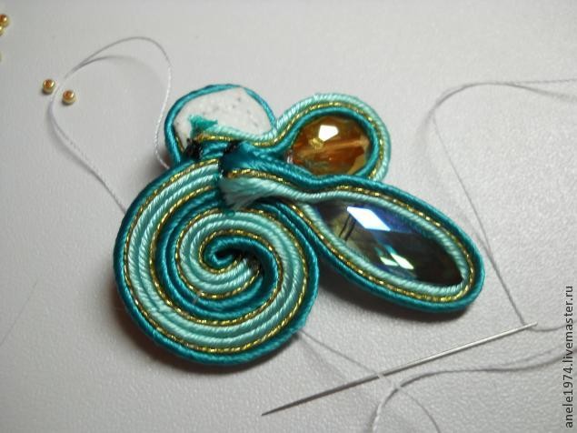 ​Мастер-класс по созданию сутажного кулона "Весенний букетик": часть 3