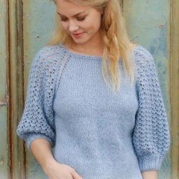 ​Пуловер регланом сверху