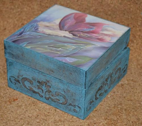 Шкатулка в технике декупаж с применением фольги: часть 3