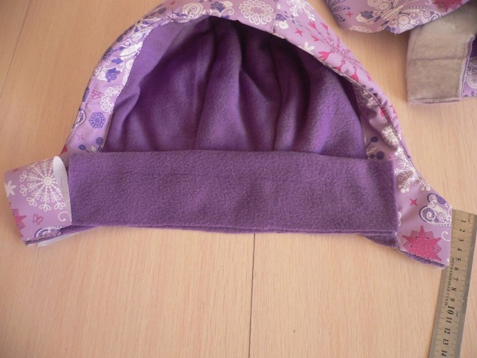 Обработка капюшона с трикотажным воротником Обработка капюшона с трикотажным воротником