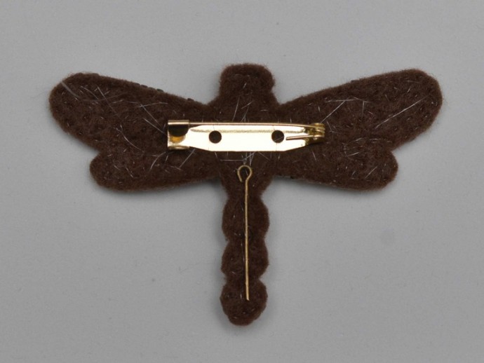 Брошь из бисера "Стрекоза": часть 2